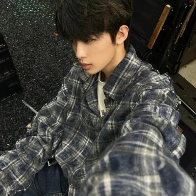 微信男生头像2025真人,每一张都独具魅力 男生头像 第1张 微信男生头像2025真人,每一张都独具魅力 男生头像 第1张