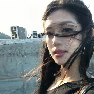 氛围感拉满的复古滤镜女生头像来啦 女生头像 第1张 氛围感拉满的复古滤镜女生头像来啦 女生头像 第1张
