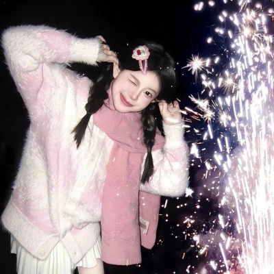超有冬日氛围感的女头来啦 女生头像 第6张 超有冬日氛围感的女头来啦 女生头像 第6张