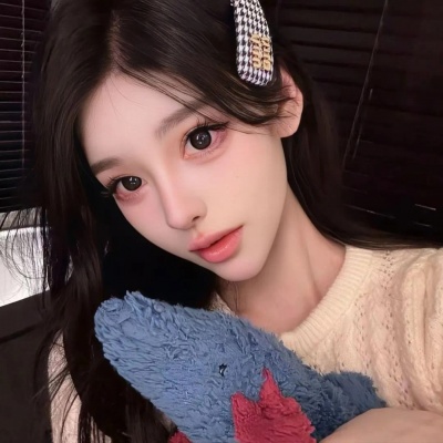 优雅高级感名媛气质女生头像大集合来啦！ 女生头像 第1张
