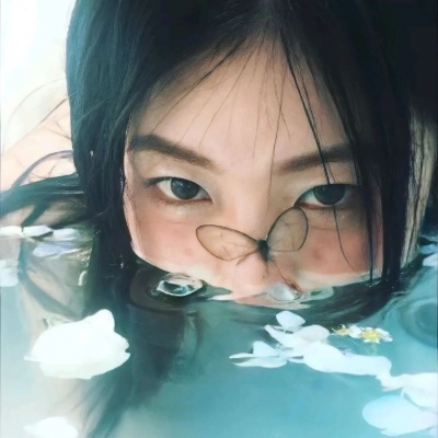 酷飒来袭！自由感高冷女生头像推荐 女生头像 第7张