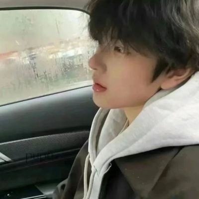 被帅晕!男头ins高级质感 男生头像 第4张 被帅晕!男头ins高级质感 男生头像 第4张