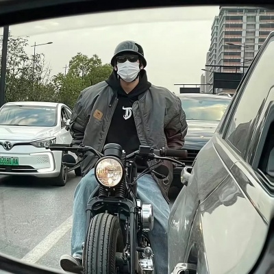 痞帅心动系INS高级感小众男头合集男头｜颜值党必存 男生头像 第3张