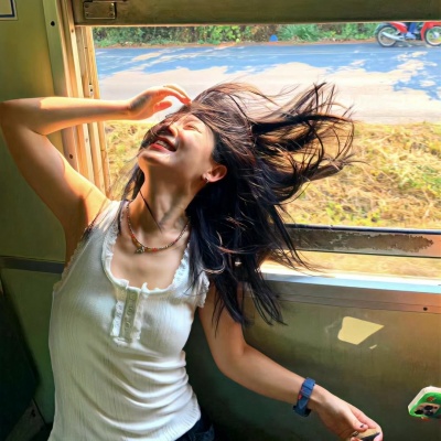 私藏高级感甜酷风小众女头合集,甜妹拽姐都锁死,拒绝撞款! 女生头像 第7张 私藏高级感甜酷风小众女头合集,甜妹拽姐都锁死,拒绝撞款! 女生头像 第7张