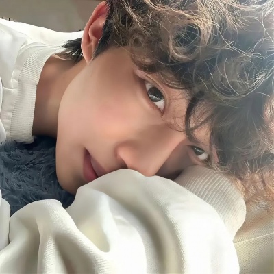 小众高级感ins风单人一男一女情头分享 情侣头像 第8张