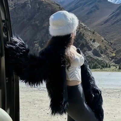 超爱!自由感户外女生氛围感头像来袭 女生头像 第5张 超爱!自由感户外女生氛围感头像来袭 女生头像 第5张