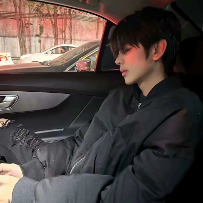 2025超in个性小众男生头像合集! 男生头像 第9张 2025超in个性小众男生头像合集! 男生头像 第9张
