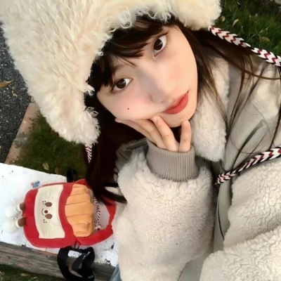 秋冬氛围感女生头像来袭，狠狠爱住啦 女生头像 第4张