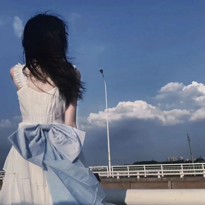 绝美!海边唯美背影女头推荐 女生头像 第8张 绝美!海边唯美背影女头推荐 女生头像 第8张