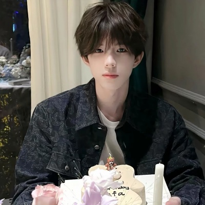 青春感爆棚的真人少年头像推荐 男生头像 第1张 青春感爆棚的真人少年头像推荐 男生头像 第1张
