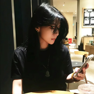绝了!高冷慵懒风女生头像来袭 女生头像 第7张 绝了!高冷慵懒风女生头像来袭 女生头像 第7张