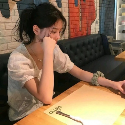 淑女女生头像ins高级质感,散发着独特的魅力 女生头像 第9张 淑女女生头像ins高级质感,散发着独特的魅力 女生头像 第9张