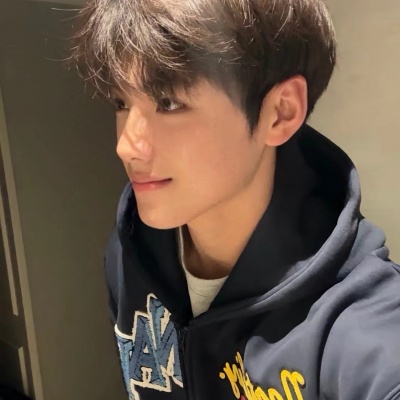 气质干净男生头像，让人看了就很舒服 男生头像 第4张