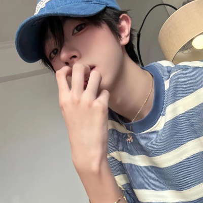 一男一女情侣头像单人不明显,低调又甜蜜 情侣头像 第8张 一男一女情侣头像单人不明显,低调又甜蜜 情侣头像 第8张