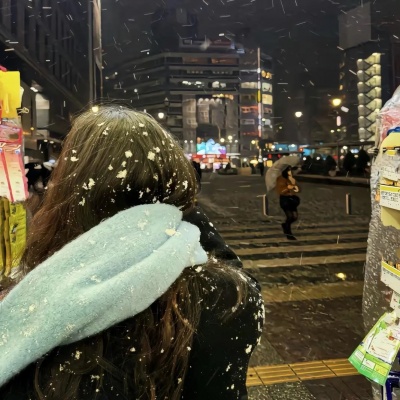 氛围感拉满的下雪女生头像,爱了 女生头像 第3张 氛围感拉满的下雪女生头像,爱了 女生头像 第3张