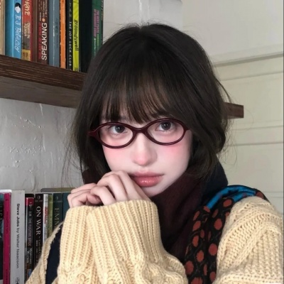 纯欲小众女生头像真人,轻松展现你的独特审美 女生头像 第1张 纯欲小众女生头像真人,轻松展现你的独特审美 女生头像 第1张