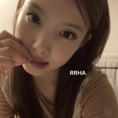 超绝的ins韩系女生头像来袭 女生头像 第3张