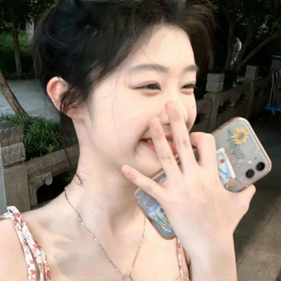 ins风唯美小众女生头像合集,私藏级颜值暴击 女生头像 第9张 ins风唯美小众女生头像合集,私藏级颜值暴击 女生头像 第9张