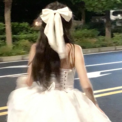 唯美女生气质唯美背影微信头像推荐 女生头像 第1张 唯美女生气质唯美背影微信头像推荐 女生头像 第1张