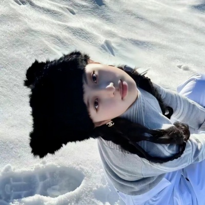冬日氛围感真人女生头像推荐 女生头像 第3张 冬日氛围感真人女生头像推荐 女生头像 第3张