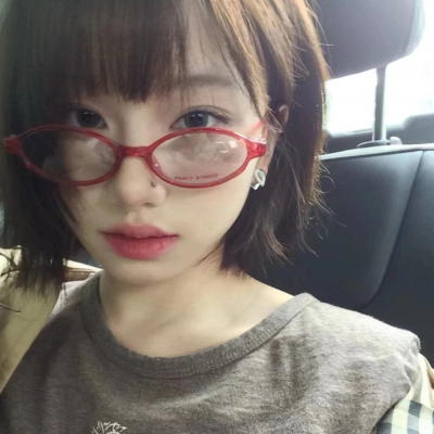 纯欲漂亮气质小众女生头像 女生头像 第10张 纯欲漂亮气质小众女生头像 女生头像 第10张