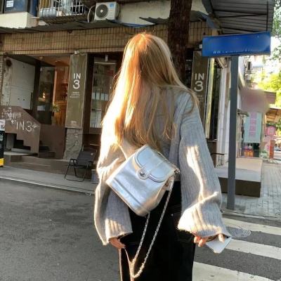 慵懒气质女生头像推荐，氛围感拉满 女生头像 第10张