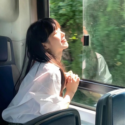 氛围感女生头像唯美，真的太戳心啦！ 女生头像 第1张
