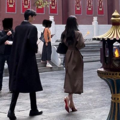 2025爆款双人情侣头像|氛围感拉满的甜蜜互动照,小众不撞款! 情侣头像 第5张 2025爆款双人情侣头像|氛围感拉满的甜蜜互动照,小众不撞款! 情侣头像 第5张