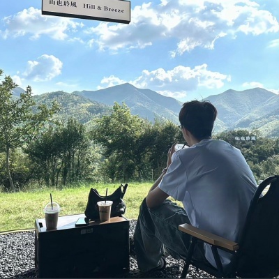 高级感拉满的小众又治愈氛围感背影男头合集 男生头像 第2张