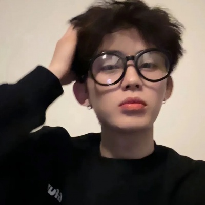 一男一女情侣头像单人不明显,低调又甜蜜 情侣头像 第1张 一男一女情侣头像单人不明显,低调又甜蜜 情侣头像 第1张