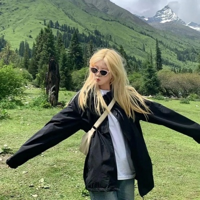 超爱!自由感户外女生氛围感头像来袭 女生头像 第7张 超爱!自由感户外女生氛围感头像来袭 女生头像 第7张
