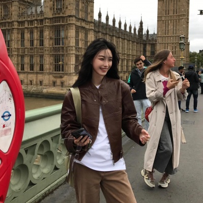 时尚大气女头来袭，美到犯规！ 女生头像 第2张