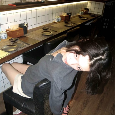 被问麻了的滤镜感小众女生头像 女生头像 第7张