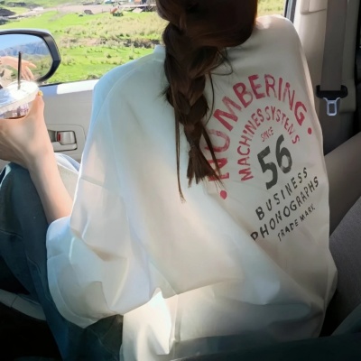 简约ins气质拉满的小众高级温柔风女生头像分享 女生头像 第8张 简约ins气质拉满的小众高级温柔风女生头像分享 女生头像 第8张