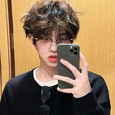 一男一女情侣头像单人不明显,低调又甜蜜 情侣头像 第5张 一男一女情侣头像单人不明显,低调又甜蜜 情侣头像 第5张