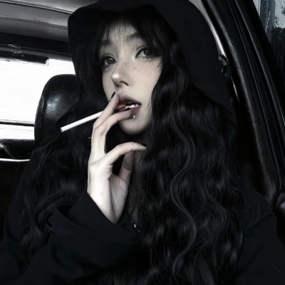 超绝暗色系高冷女头来袭! 女生头像 第1张 超绝暗色系高冷女头来袭! 女生头像 第1张