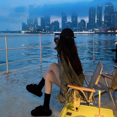 绝美!海边唯美背影女头推荐 女生头像 第1张 绝美!海边唯美背影女头推荐 女生头像 第1张