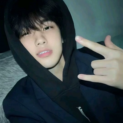 挖到宝啦!氛围感小众男生头像来袭 男生头像 第9张 挖到宝啦!氛围感小众男生头像来袭 男生头像 第9张