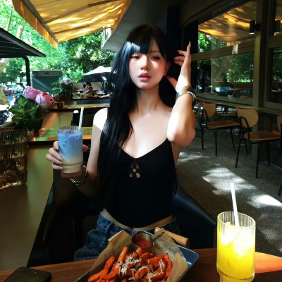 头像小众ins超酷女生，独特又吸睛 女生头像 第7张