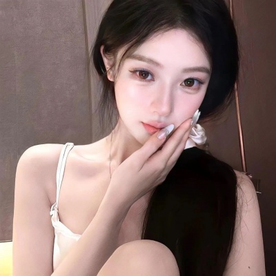 简约ins气质拉满的小众高级温柔风女生头像分享 女生头像 第1张 简约ins气质拉满的小众高级温柔风女生头像分享 女生头像 第1张