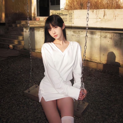 氛围感拉满的小众女头来啦 女生头像 第1张