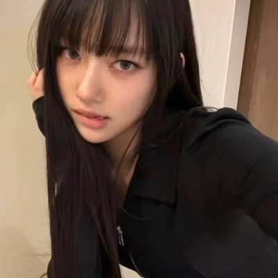 被狠狠拿捏的慵懒高级女头 女生头像 第4张
