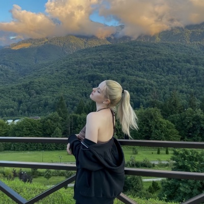 唯美旅游风景女生头像大集合!旅途中的诗意松弛全拿捏 女生头像 第9张 唯美旅游风景女生头像大集合!旅途中的诗意松弛全拿捏 女生头像 第9张