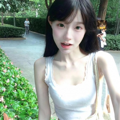被这些优雅气质纯欲女生头像美哭啦 女生头像 第6张