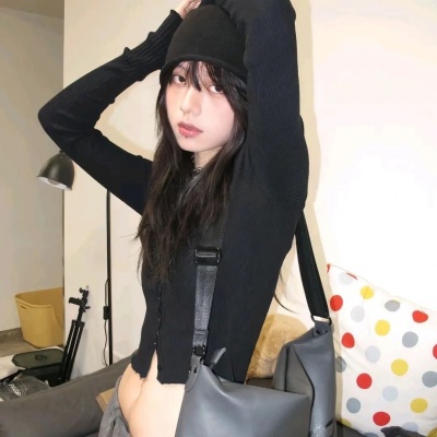 ins高级感女生头像真人,氛围感拉满! 女生头像 第6张 ins高级感女生头像真人,氛围感拉满! 女生头像 第6张