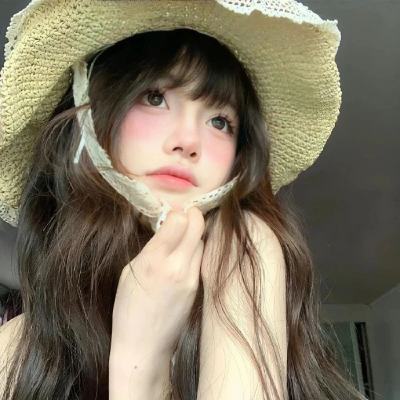 2025超好看氛围感女生头像合集!温柔 / 高级 / 小众风格任选 女生头像 第9张 2025超好看氛围感女生头像合集!温柔 / 高级 / 小众风格任选 女生头像 第9张