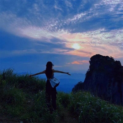 绝美!海边唯美背影女头推荐 女生头像 第9张 绝美!海边唯美背影女头推荐 女生头像 第9张