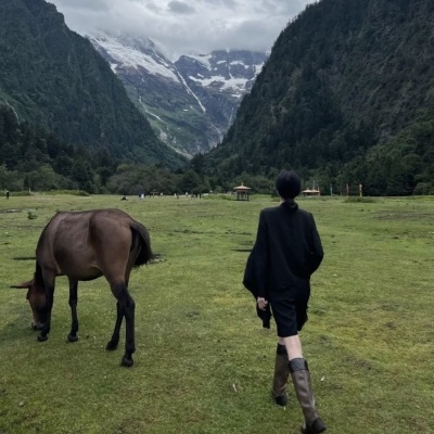唯美旅游风景女生头像大集合!旅途中的诗意松弛全拿捏 女生头像 第4张 唯美旅游风景女生头像大集合!旅途中的诗意松弛全拿捏 女生头像 第4张