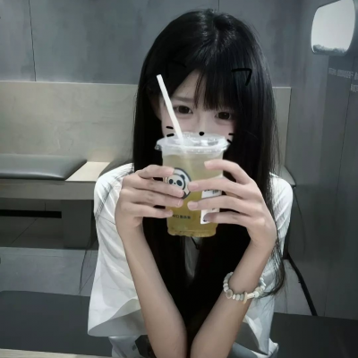 2025超好看氛围感女生头像合集!温柔 / 高级 / 小众风格任选 女生头像 第6张 2025超好看氛围感女生头像合集!温柔 / 高级 / 小众风格任选 女生头像 第6张