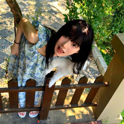 私藏高级感甜酷风小众女头合集,甜妹拽姐都锁死,拒绝撞款! 女生头像 第9张 私藏高级感甜酷风小众女头合集,甜妹拽姐都锁死,拒绝撞款! 女生头像 第9张